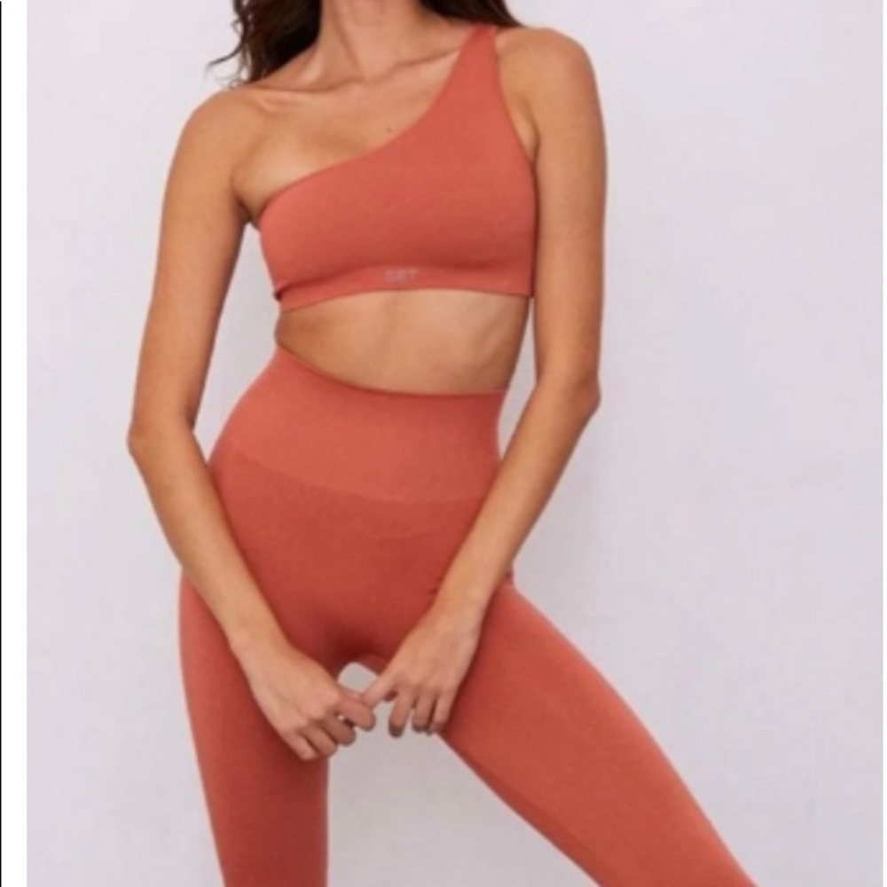 NWT: SetActive spritz One-shoulder top & leggings